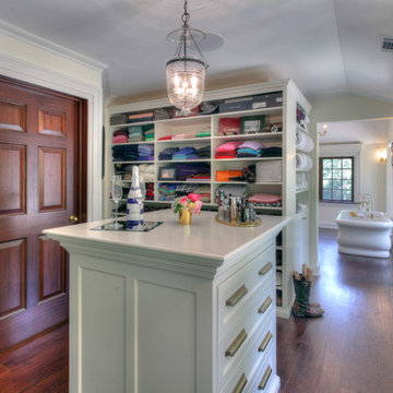 Farmhouse Closet