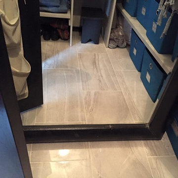 Full length mirror makes the space fill larger and is ideal for checking out you