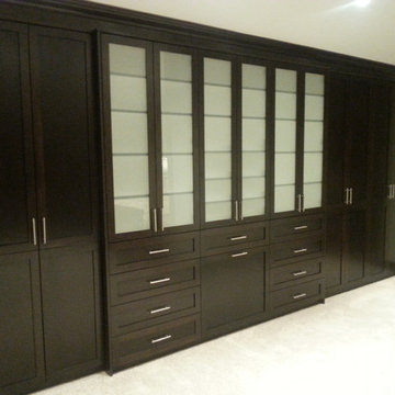 Full Wall Closet