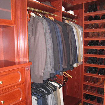 Gentlemen's Walk-In Closet