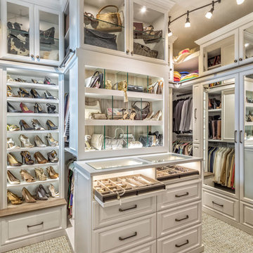 Glam Walk-in w/ LED Accents