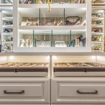 Glam Walk-in w/ LED Accents