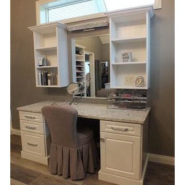 Glamour Closet in Willoughby Hills
