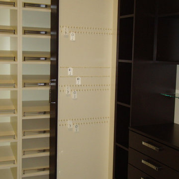 Gorgeous Walk-inCloset