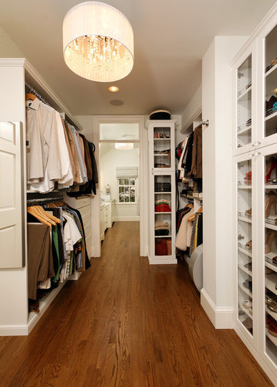 Traditional Closet by Harry Braswell Inc.