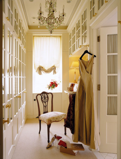 Shabby-chic Style Closet by Branca, Inc.