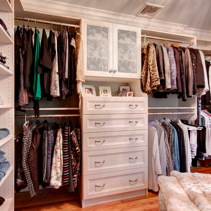 Frosted Glass Doors Walk In Closet Photos & Ideas Houzz