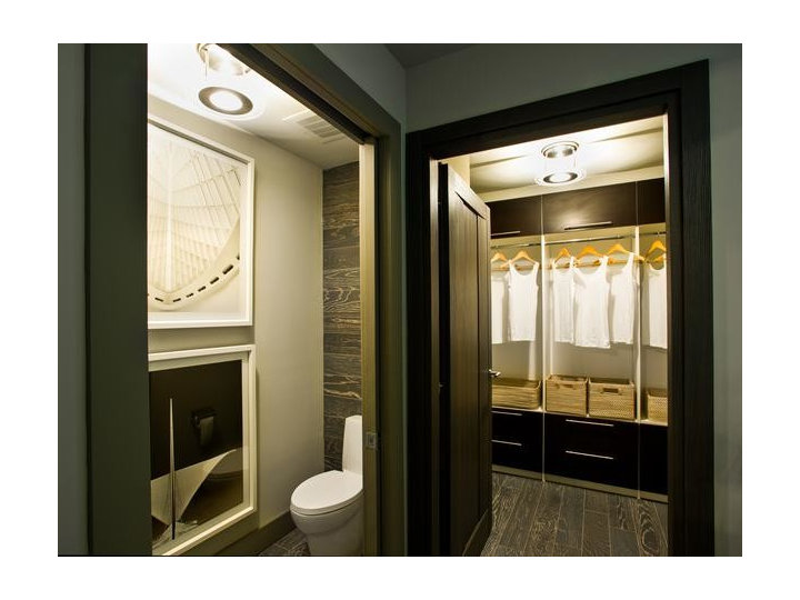 Closet - Modern Closet