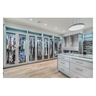 Jacob-Grace - Contemporary - Closet - Orlando - by R.W. Jones ...