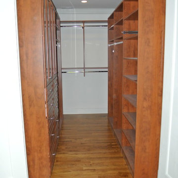 Kings Point Closets