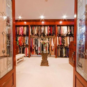 Luxe Closet For Her