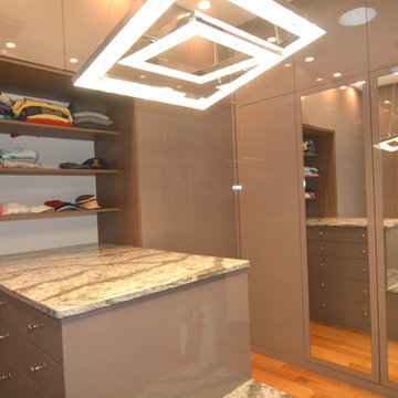 Luxe High Glass Master Closet