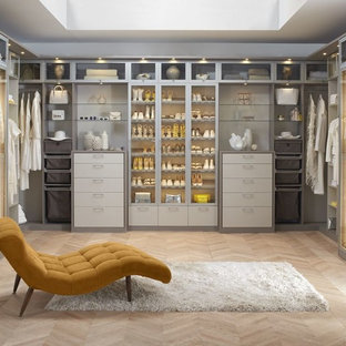 Luxe Walk-in