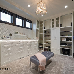 Closet - modern closet idea in Salt Lake City
