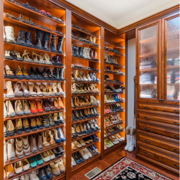 Luxury Wood Closet Organizers