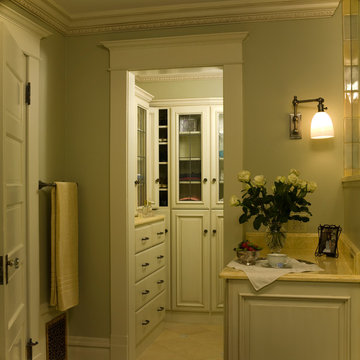 Master bath accesssory storage