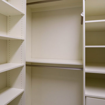 Master Bedroom Walk-in Custom Closet with Maximum Storage and Organization