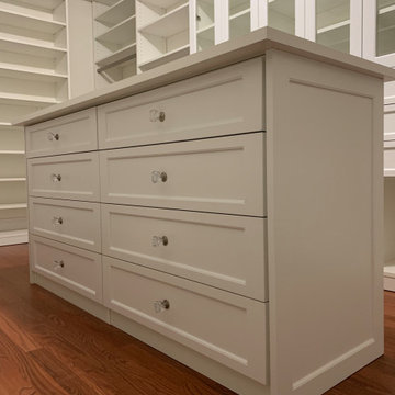 Master closet Island