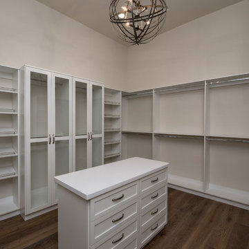 MASTER CLOSET