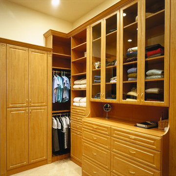 Master Closet | Promontory | 03104 by Pinnacle Architectural Studio