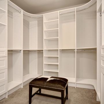 Master Suite Walk-In Closet