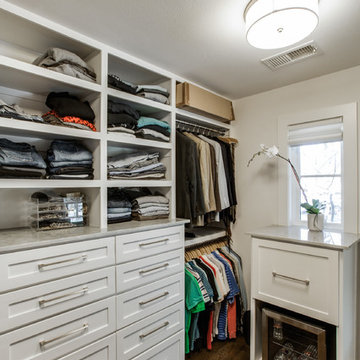 Mid Century Modern Sea Pearl Closet