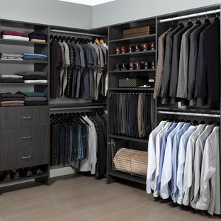 Modern Walk-in Closet