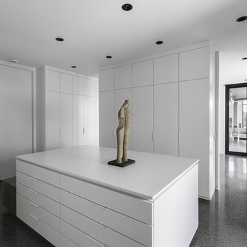 Multi-room with contemporary architecture