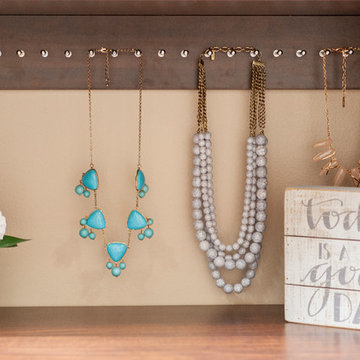 Necklace Rack | SpaceManager Closets