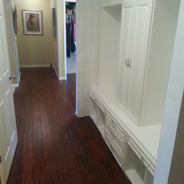 Organizing the hallway with closet systems
