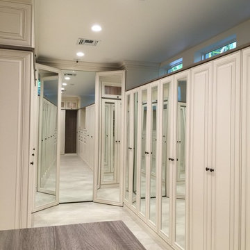 Palm Beach Thermofoil Door with Walnut Glazing