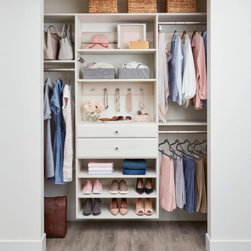 Reach-In Closet Design