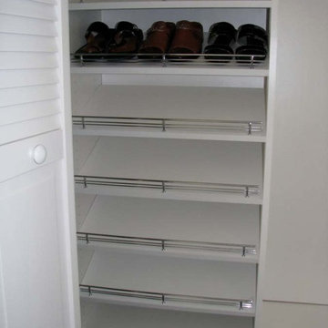 Reach-In Closet with Shoe Wall