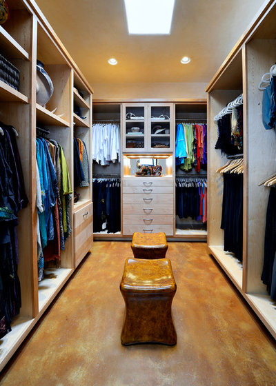 Traditional Closet by Kathleen Jacobson, The Couture Closet