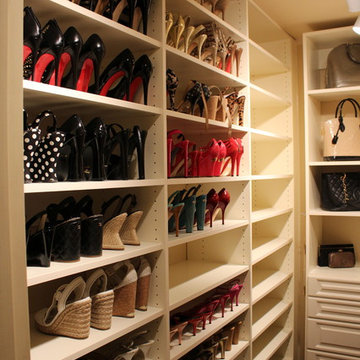 Shoe Closet with Room to Grow!
