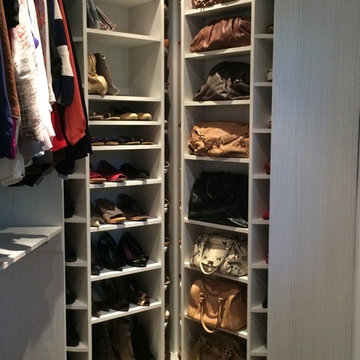 The Revolving Closet Organizer - A Must have in every closet