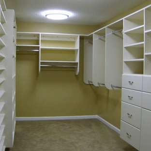 Idee per armadi e cabine armadio chic