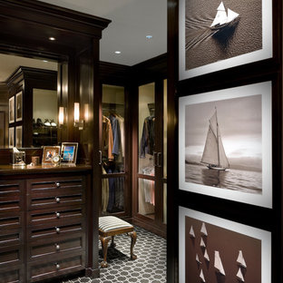 Traditional Closet