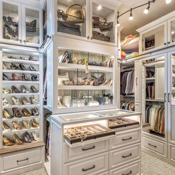 Traditional Closet