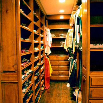 Traditional Closet