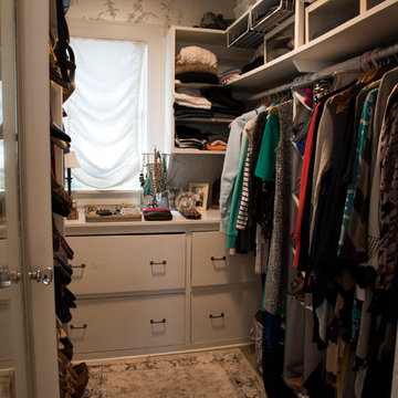 Transitional Closet