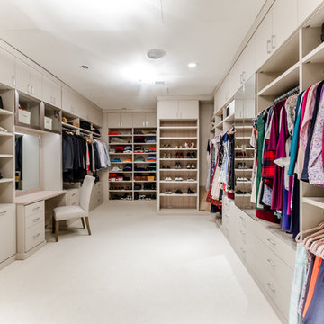 Tribeca Walk-In Closet