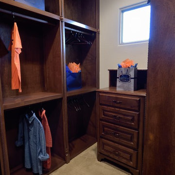 Tuscan Towne Lake Showcase