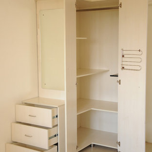 Uday Decor - Closet