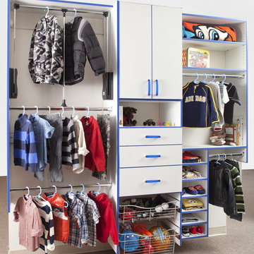 Versatile Reach-In Closet