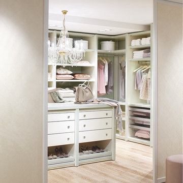 Walk in closet from "CABINET", Germany