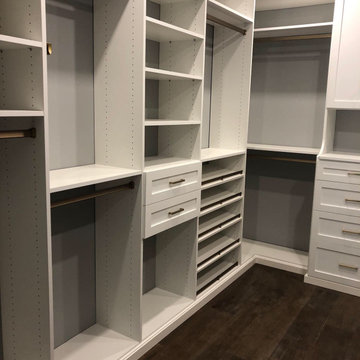 Walk-in Closet in White and Gold