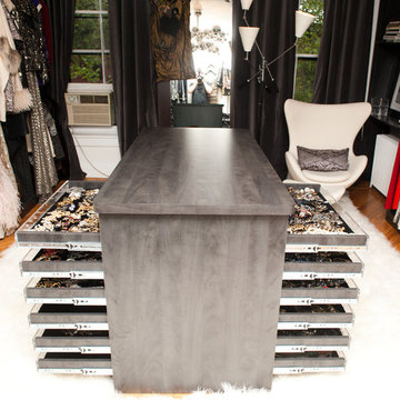 Walk-In Closet Organizers