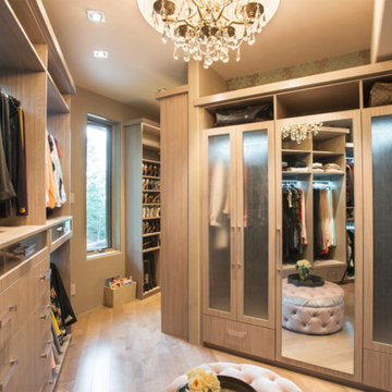 Walk-In Closet Organizers