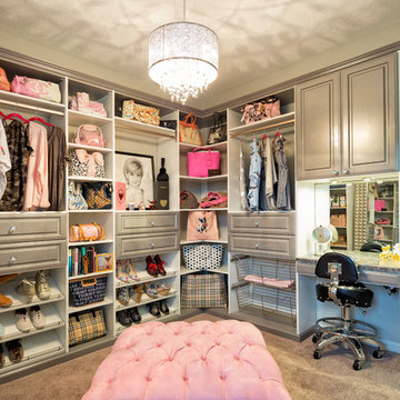 Walk-In Closet Organizers